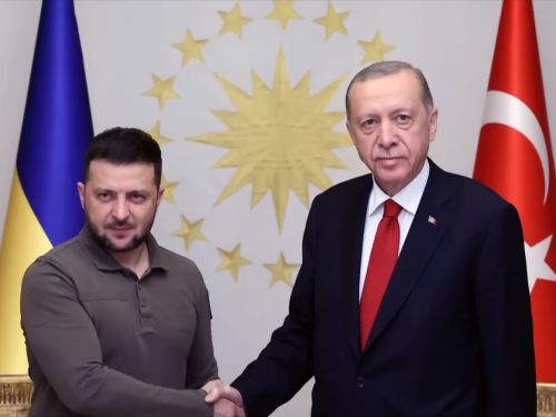Erdogan s-a întâlnit cu Zelenski. „Ucraina merită să adere la NATO”