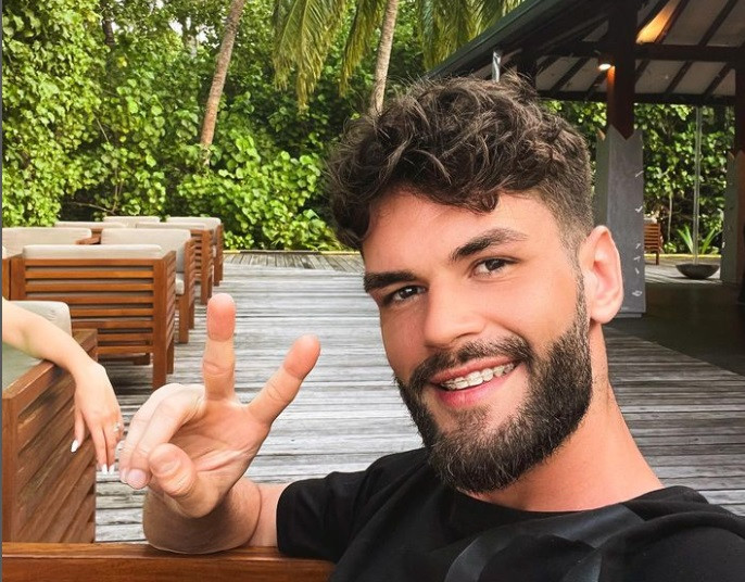 Cine este Edward Sanda de la America Express. Drama neștiută din viața artistului