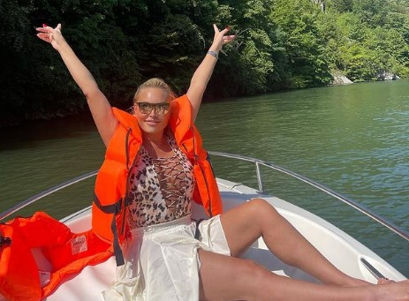 Vica Blochina, moment de sinceritate. Vedeta are un ritual de la care nu se abate niciodată: „Ca un om recunoscător lui Dumnezeu pentru tot”