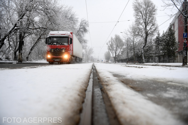 Vine iarna și în Capitală. Ciclonul aduce temperaturi sub zero grade în weekend