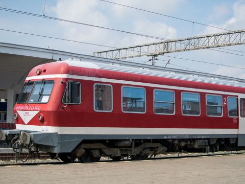O femeie a fost lovită mortal de trenul Constanța - București în Ilfov