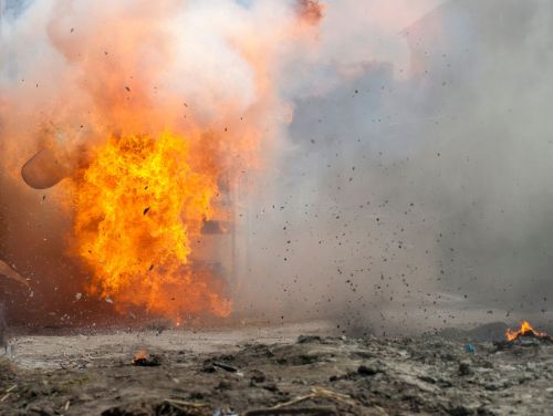 Explozie puternică la o centrală termică din județul Olt. Două persoane și-au pierdut viața