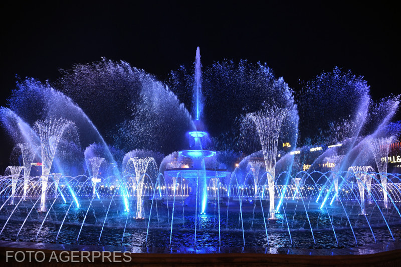 Simfonia Apei de la Fântânile Urbane din Piața Unirii. Spectacolul de muzică și lumini revine și în acest an