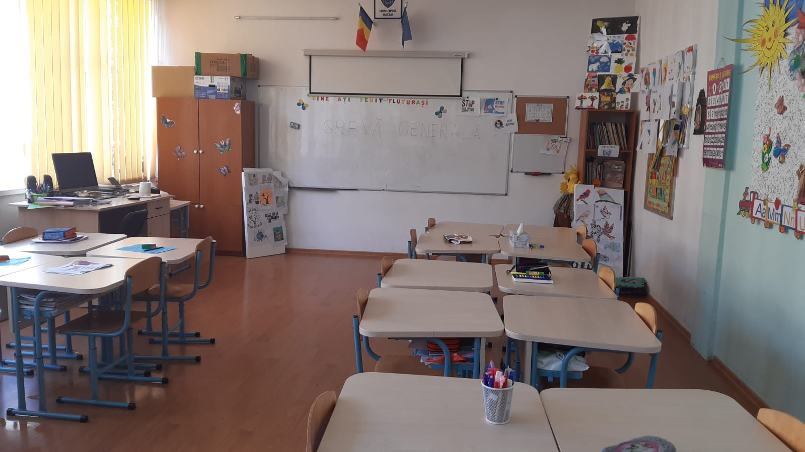 Greva profesorilor continuă. La fel și negocierile: Sindicaliștii merg astăzi la Ministerul Educației