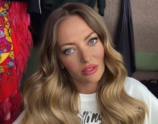 Delia a sărit în apărarea Danei Roba. Reacția dură a artistei, după ce a citit mai multe comentarii răutăcioase: „Ce oameni sunteți?”