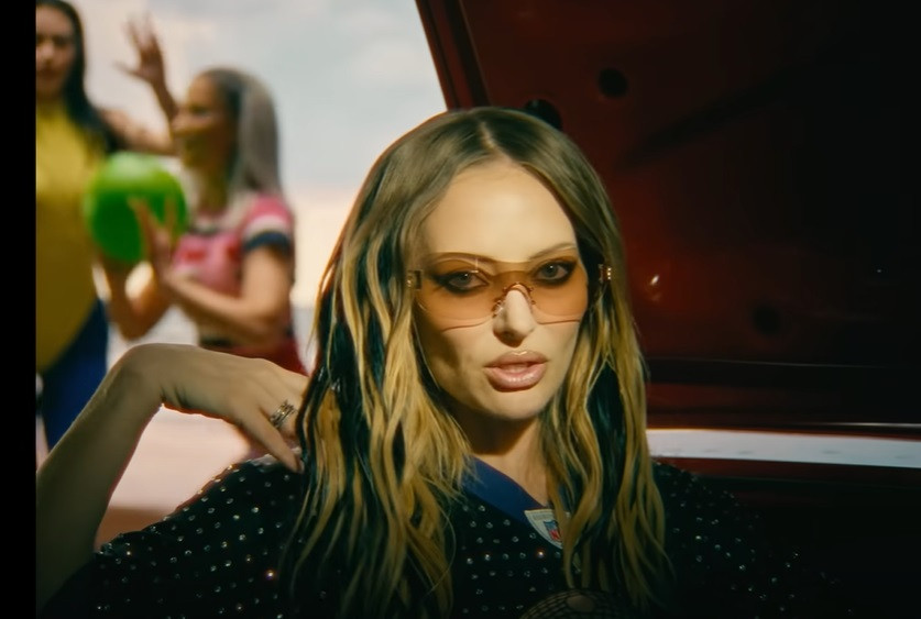 Delia, primele declarații după ce s-a spus că a furat piesa „Lololo” de la Lora. Care este, de fapt, adevărul: „Serios?”