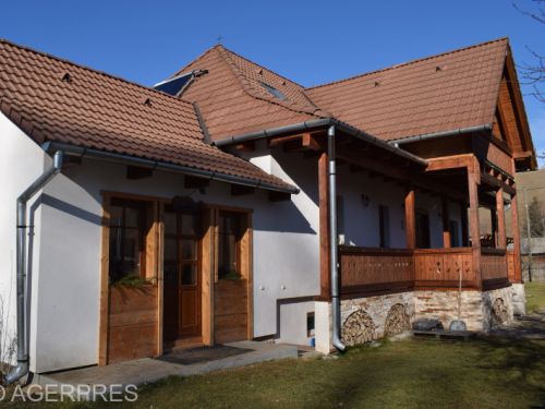 Primăria unui oraș din România oferă terenuri de 500 mp gratis pentru case. Condițiile pe care trebuie să le îndeplinească cetățenii