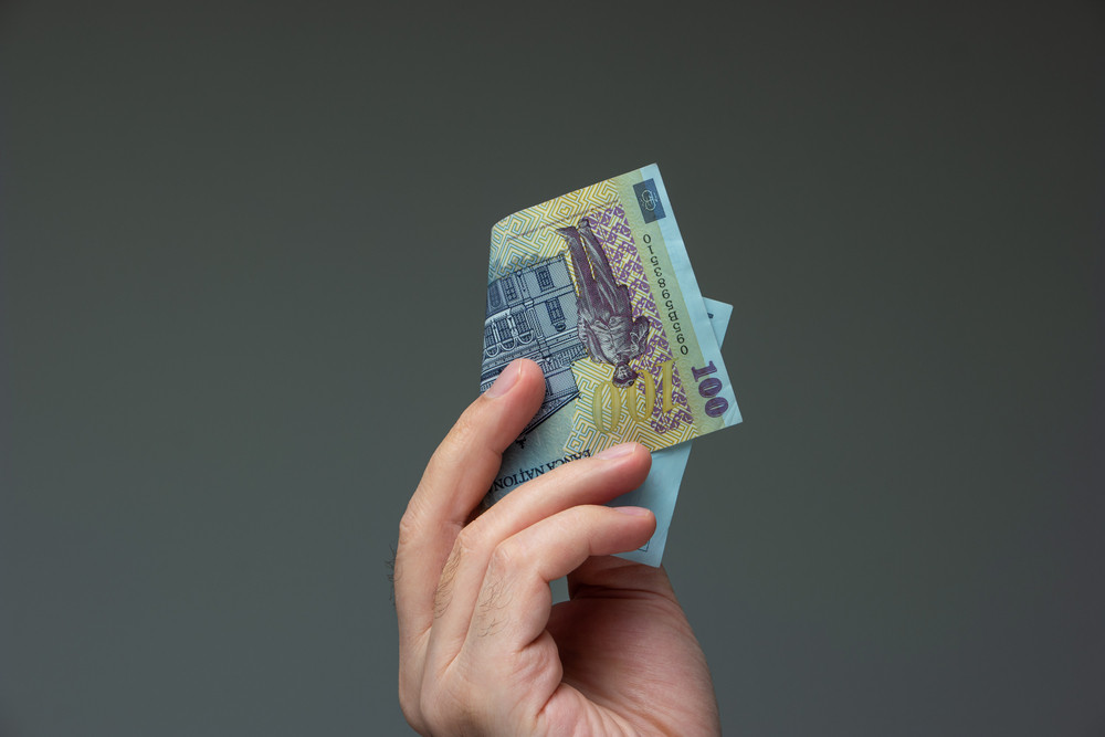 Paște 2023: angajații vor prime, nu cadouri