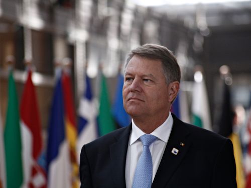 Klaus Iohannis, felicitare de Crăciun pentru români: „Să fim alături și de cei în suferință și lipsiți de sprijin”