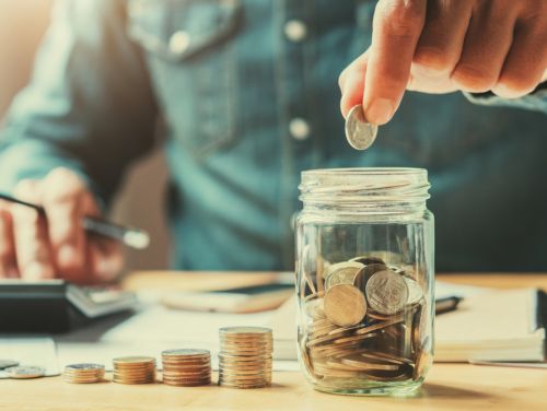 Vrei să faci bani de acasă ușor? Iată cele mai bune metode