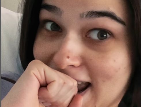 Theo Rose și-a botezat copilul în secret. Ce a declarat tatăl artistei: „A avut loc sâmbătă”