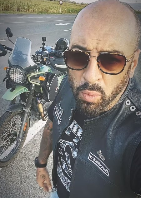 CRBL, transportat la spital după un accident auto. În ce stare se află artistul