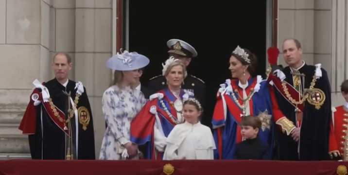 Cătălin Botezatu, critici la adresa ținutei lui Carmen Iohannis de la încoronarea Regelui Charles: „Nu are cercei, are o...”