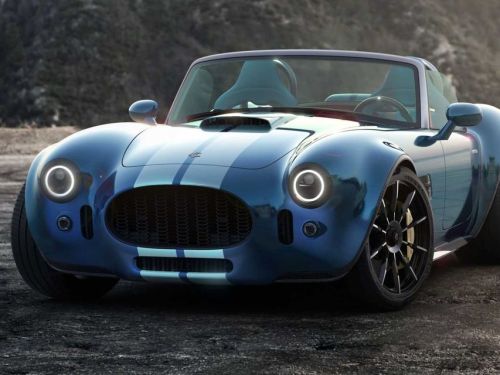 Renaște legendarul Cobra: primele imagini cu noul GT Roadster, o mașină de 321.000 de euro