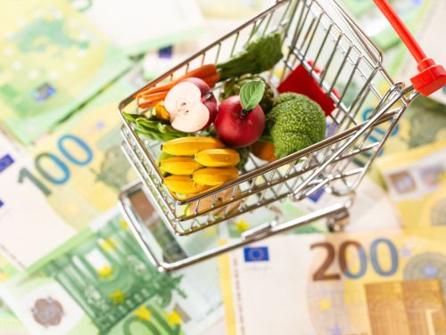 Inflația a crescut în decembrie. Reducerea rapidă a dobânzilor ar putea fi amânată