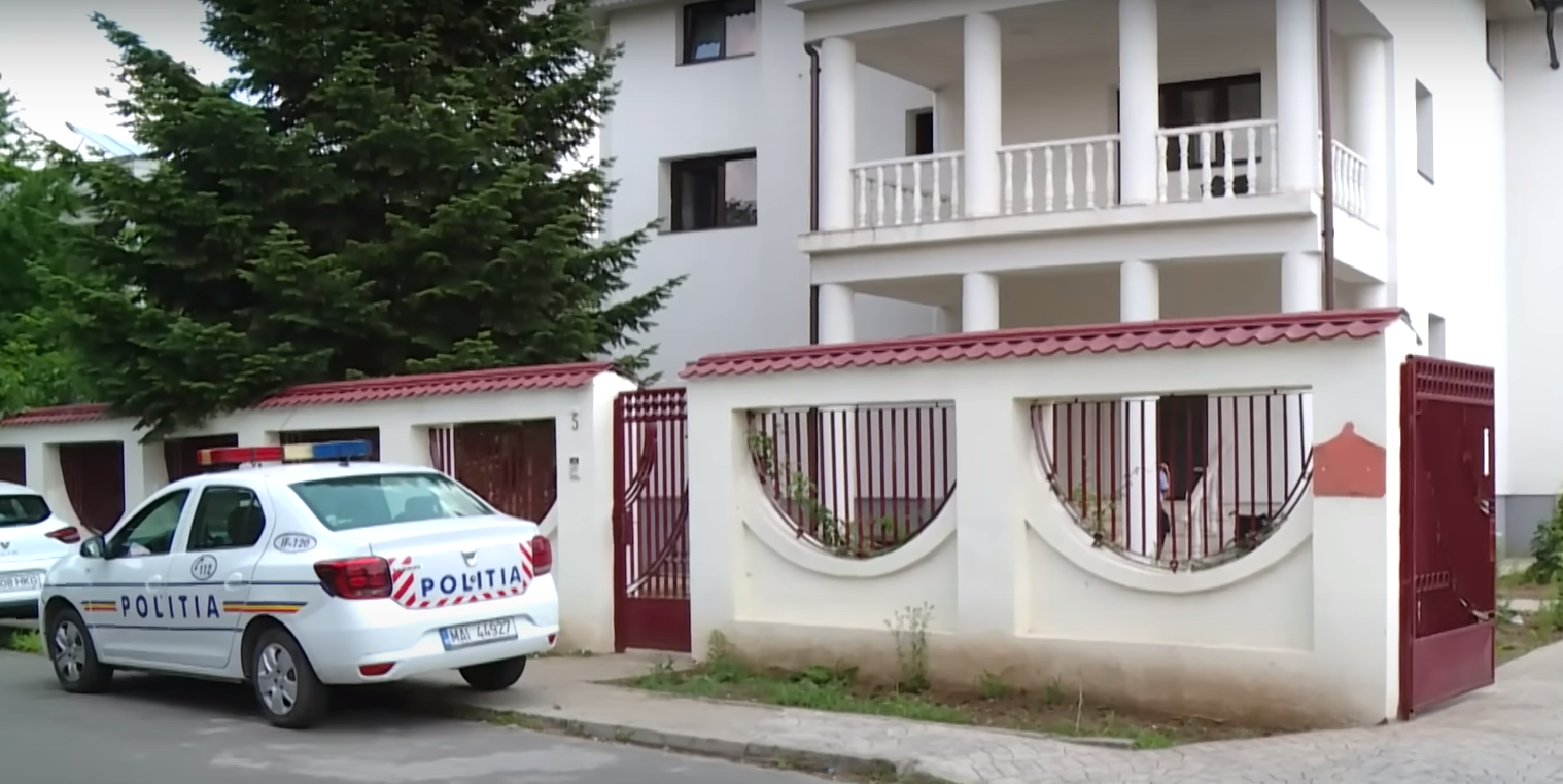 Cine este patronul Căminelor Groazei. Acesta cheltuia banii pe prostituate, droguri și lăutari