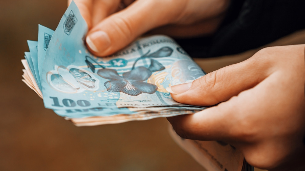 CCR: Proiectul de lege privind măsurile fiscale este constituțional. Ce taxe si impozite vor intra în vigoare