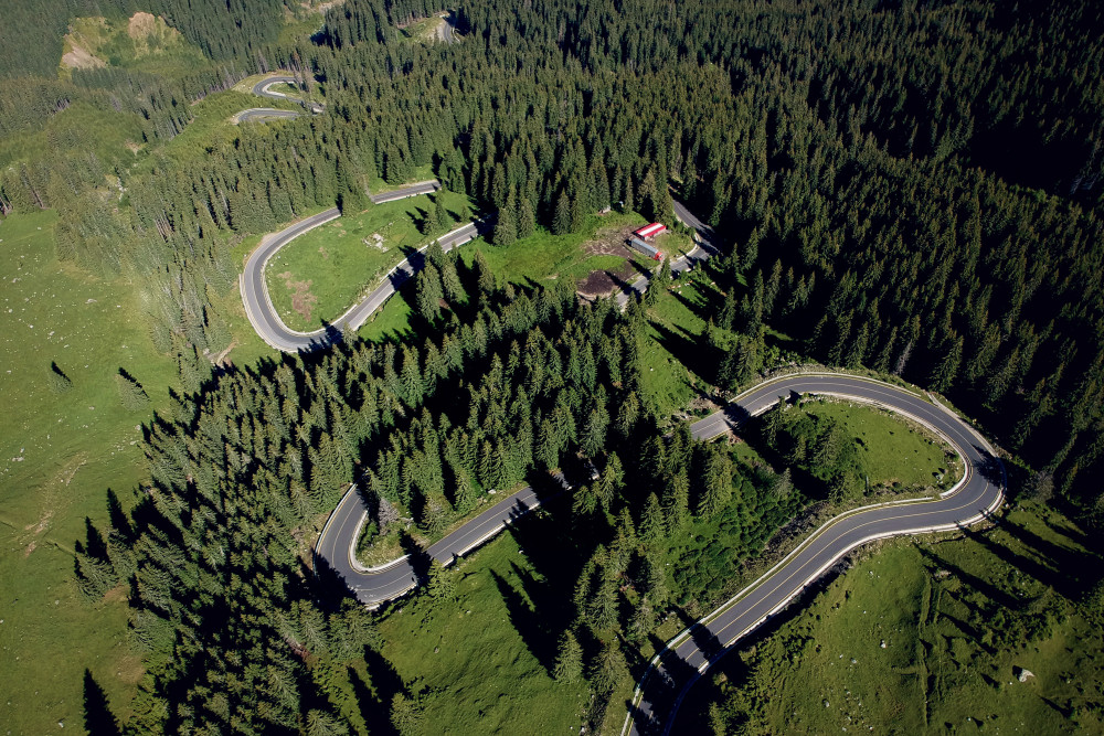 Se deschide Transalpina. Regulile de circulație pe care șoferii sunt obligați să le respecte