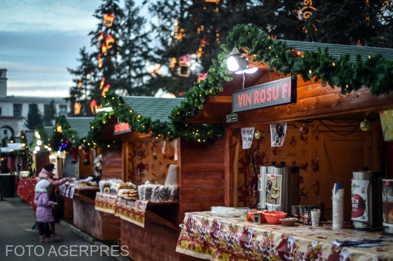 Motivul pentru care Guvernul interzice târgurile de Crăciun. Coaliția a pregătit o ordonanță specială ce va fi adoptată în curând