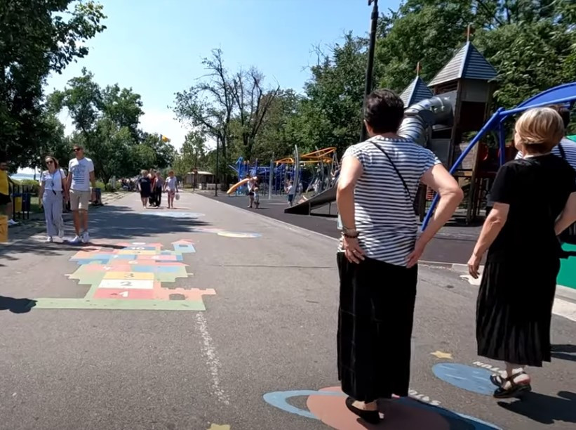 Detalii despre accidentul tragic produs pe faleza din Galați. Un copil de 9 ani a fugit spre mama lui, cu gâtul străpuns de ghidonul bicicletei