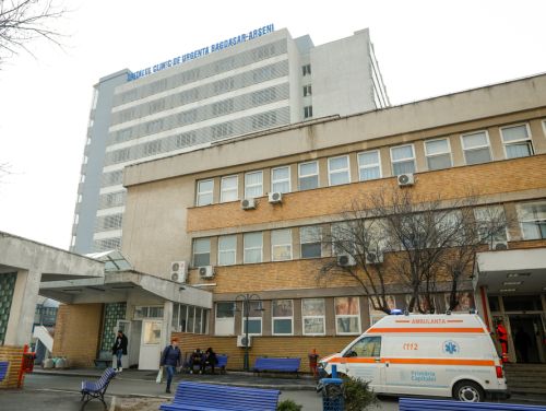 Secția de primiri urgențe a spitalului Bagdasar Arseni a fost inundată în urma ploilor. Pacienții au fost transferați la spitalul Sf. Ioan