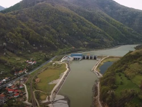 Au început lucrările la cel mai dificil tronson de autostradă din istoria României. Are 31 de kilometri