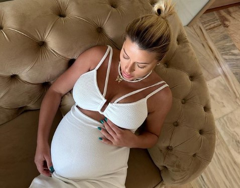 Sensy a ales numele pentru fiul ei. Ce semnificație are acesta: „Eu mi-am dorit toată viața un singur copil”