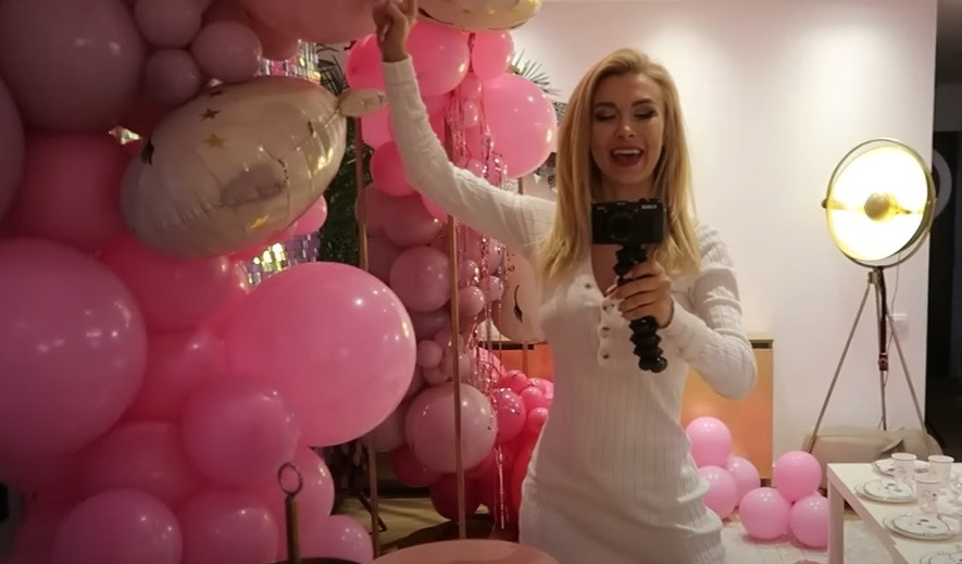 Andreea Bălan le-a asigurat viitorul celor două fiice ale sale: „Mama mea așa m-a învățat”