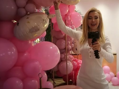Andreea Bălan le-a asigurat viitorul celor două fiice ale sale: „Mama mea așa m-a învățat”