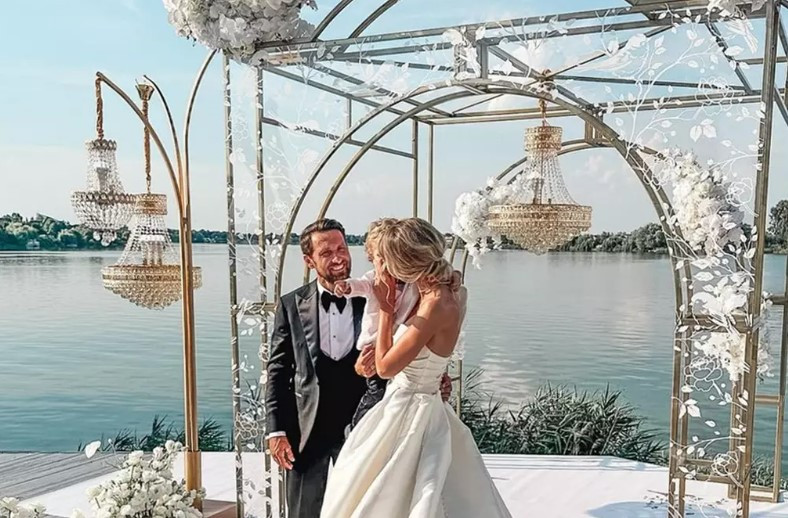 Dani Oțil, anunț bizar pentru invitații săi de la nuntă. „Dacă nu vă place, nu mă interesează”