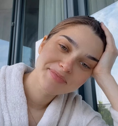 Ce i s-a întâmplat lui Theo Rose, după ce a ajuns acasă cu Sasha: „Nu-mi revin”