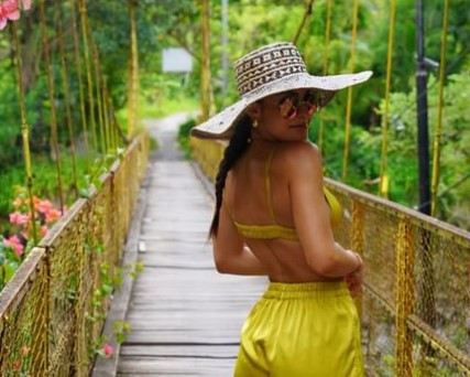 Alexia Eram și-a pus fanii pe jar. Unii dintre ei au criticat-o dur: „Am crezut ca te-a cerut în căsătorie”