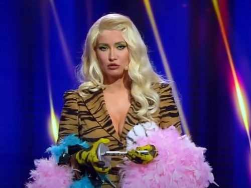 Iulia Albu i-a desființat pe Anda Adam și pe partenerul ei. Nu a iertat-o nici pe Denise Rifai