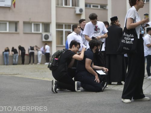 Când vor fi încheiate mediile pentru elevii din clasa a XII-a, a XIII-a și de la seral. Perioada de înscrieri pentru Bacalaureat a fost prelungită