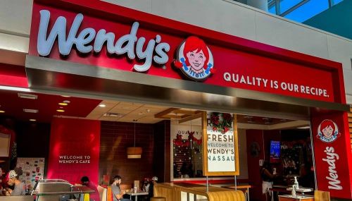Wendy’s aduce o premieră în România: ce surprize pregătește gigantul fast-food?