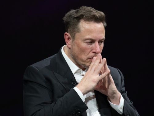 Elon Musk, acuzat de acționarii companiilor sale că se droghează. Fondatorul Tesla și Space X ar consuma „LSD, cocaină, ecstasy, ciuperci magice și ketamină”