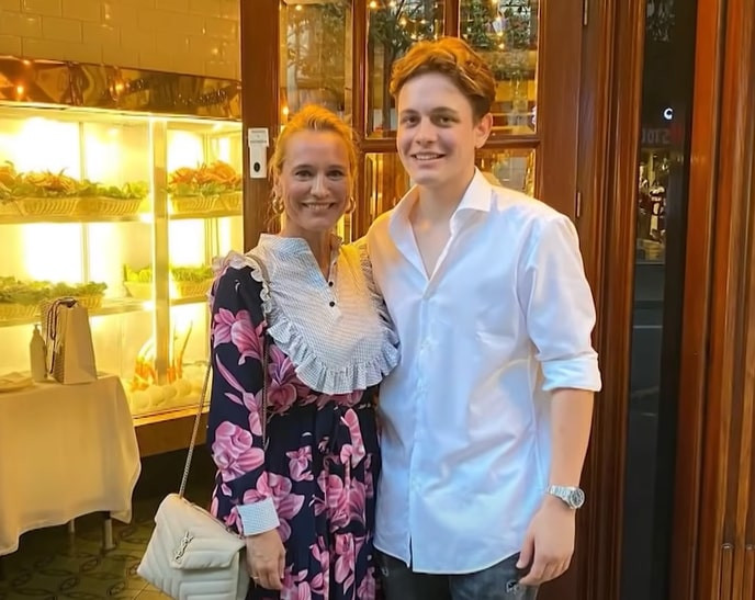 Cine este Aris Eram de la America Express. Cu ce se ocupă fiul Andreei Esca